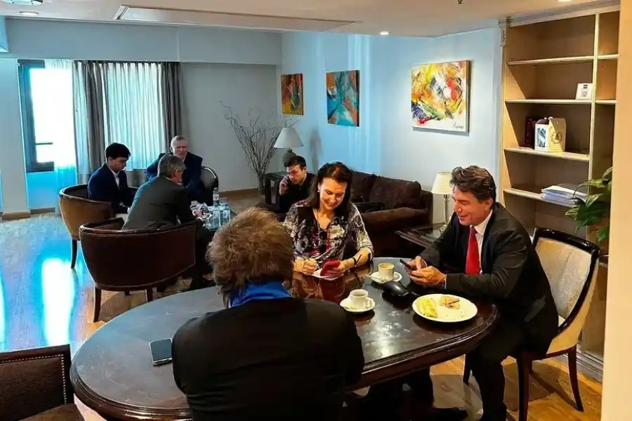 Mondino, confirmada como próxima Canciller, compartió la foto este lunes por la mañana. 