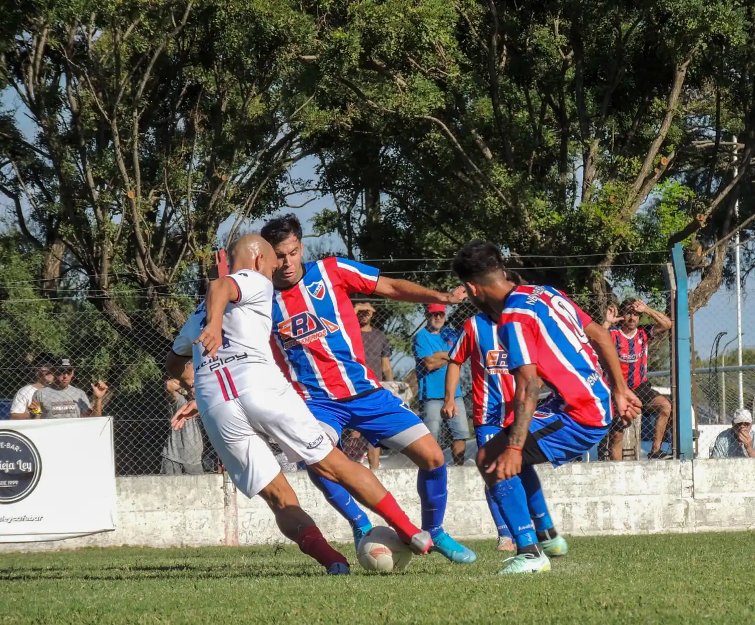 Jorge Newbery y Atlético Elortondo abrirán la fecha en la "A" el sábado en cancha de Centenario. Foto archivo.