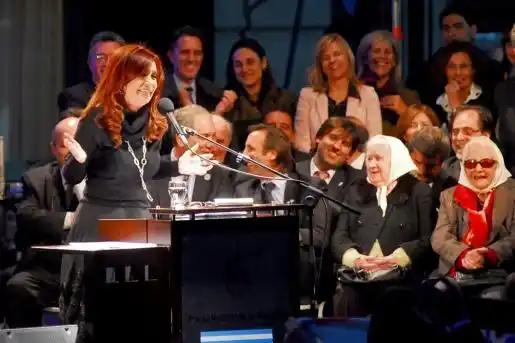 CFK: "hoy nadie puede desaparecer de ningún lado"