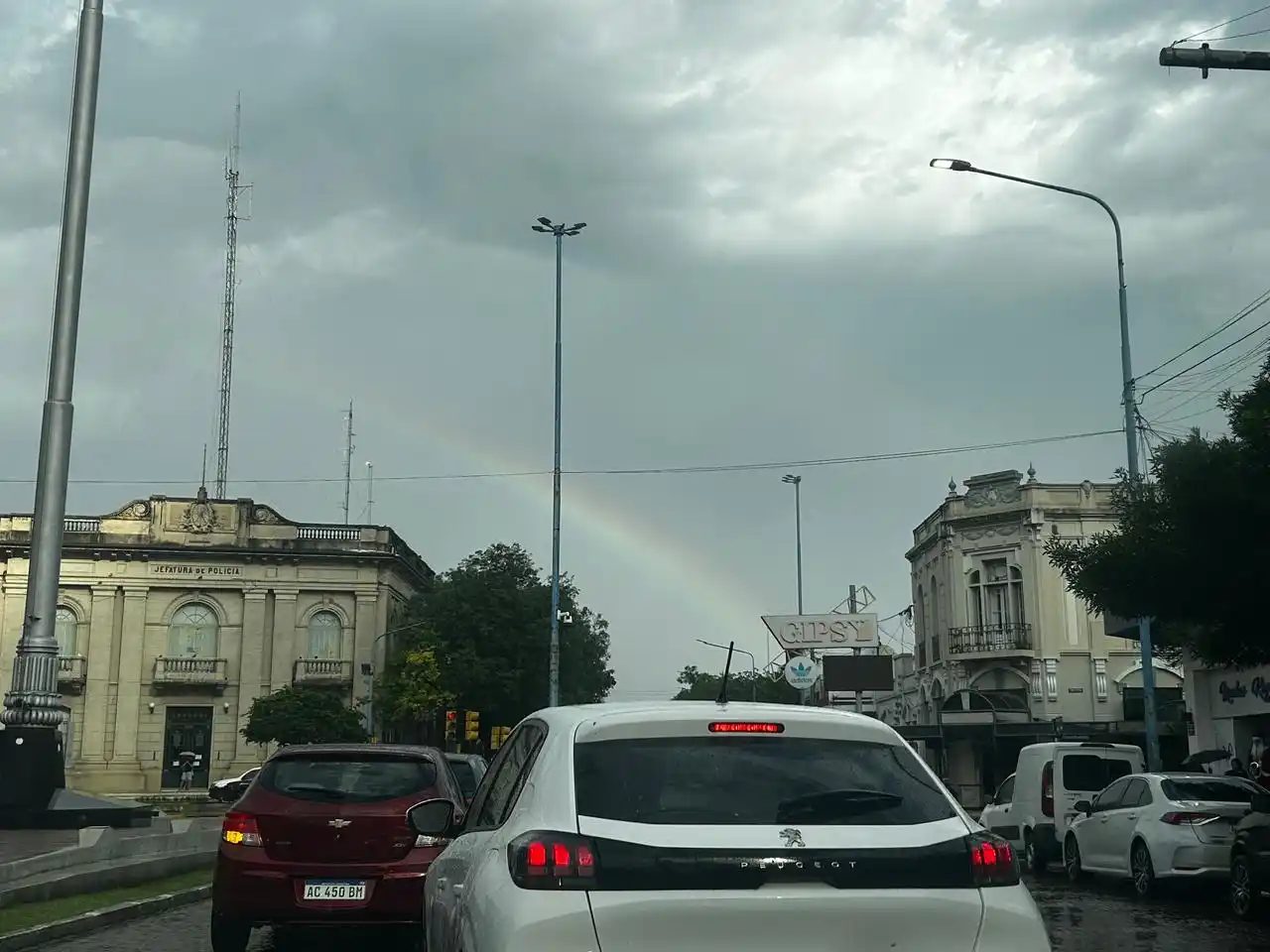 ¿Cuánto llovió el sábado y cómo estará el clima este domingo?