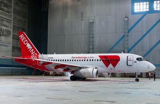 Red Wings recibe el primer Sukhoi SSJ 100