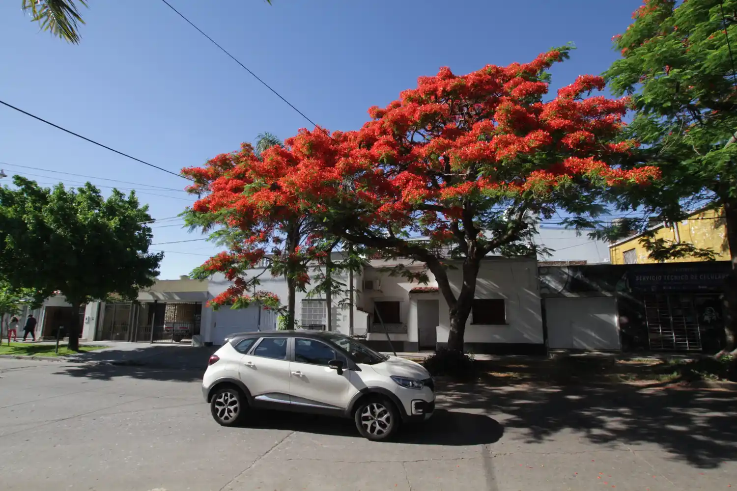 Miércoles despejado en la ciudad de Santa Fe