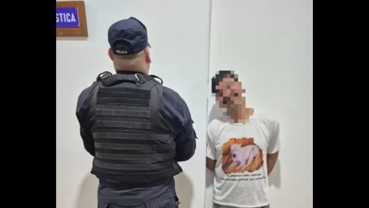 El individuo fue detenido en Avenida 11 de Septiembre y Dávila por ocasionar disturbios.