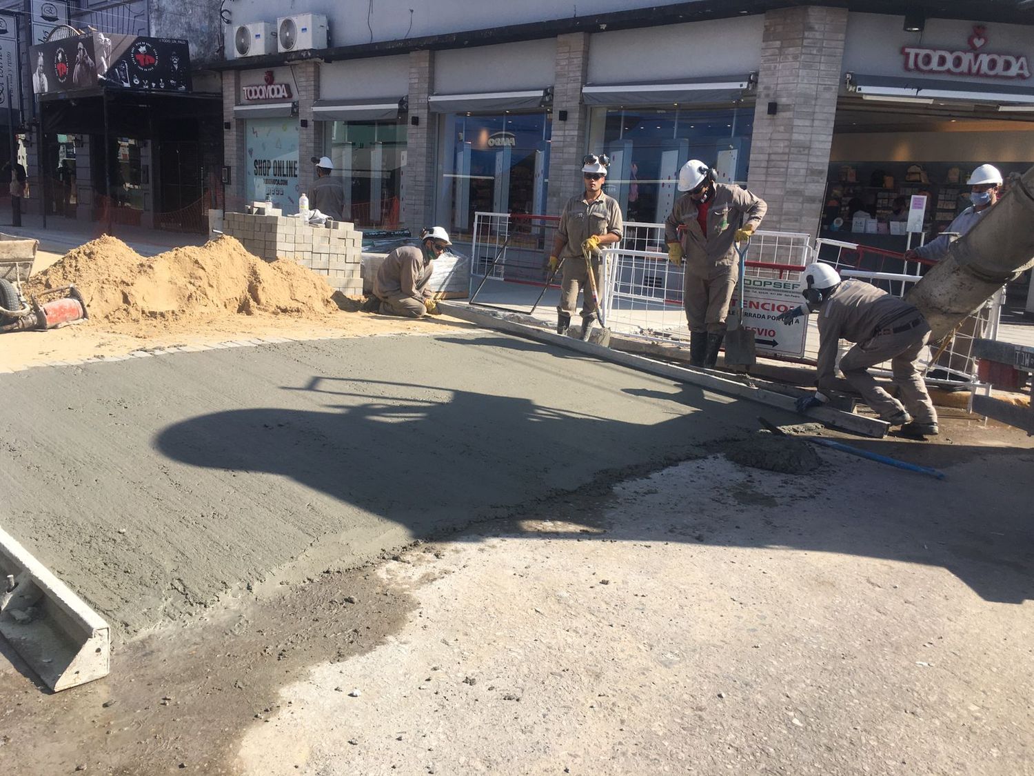 Peatonal: si el tiempo lo permite, este fin de semana habilitarán el tránsito vehicular
