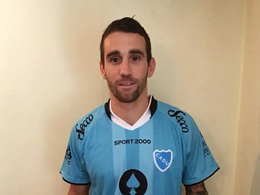 Un ex Boca Juniors jugará en Defensores Unidos de Zárate