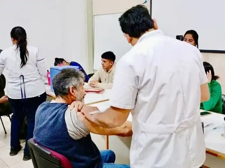Adultos mayores participaron de una nueva jornada de vacunación gratuita