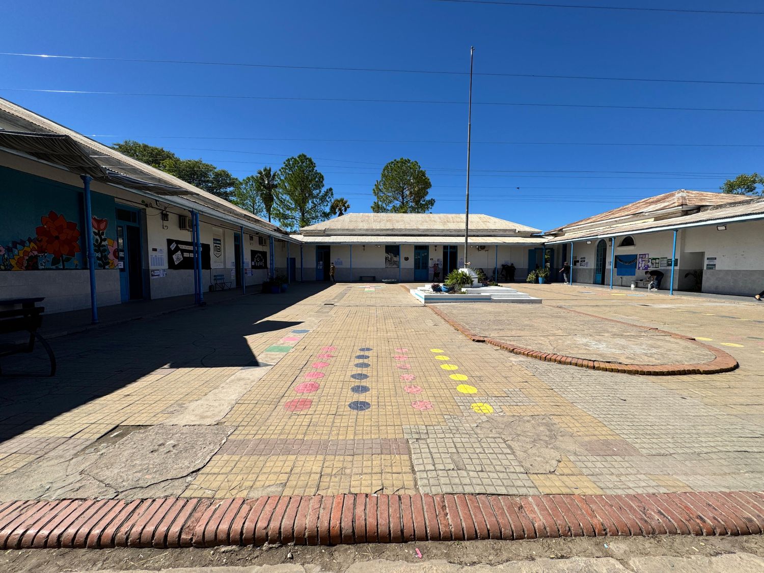 Provincia reitera que las escuelas estarán abiertas este miércoles y