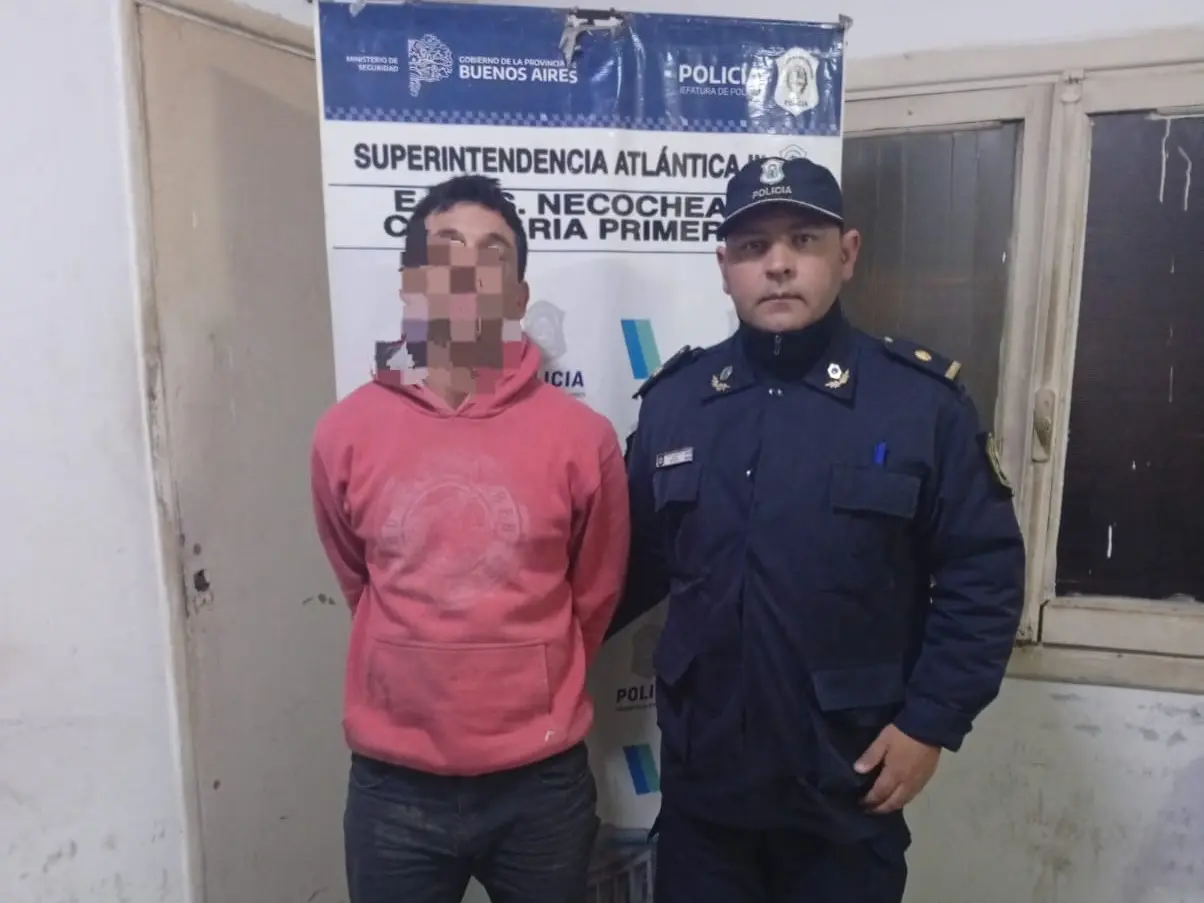 El hombre fue detenido