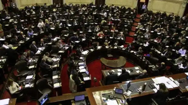 Diputados comienza a debatir la Ley de Hidrocarburos