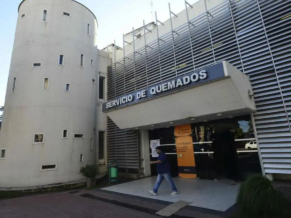 Murió la joven rociada con nafta y quemada por su pareja