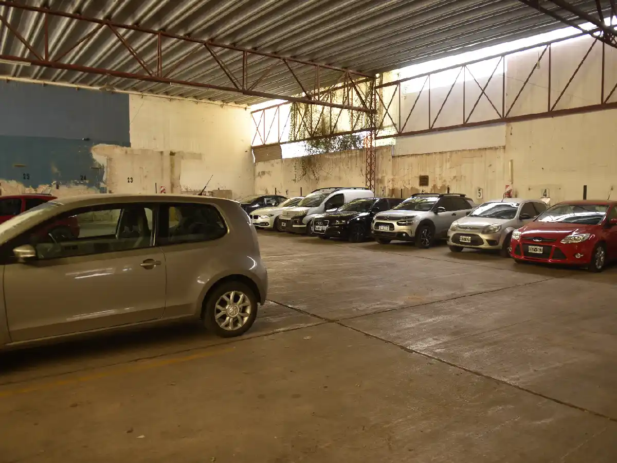  Cocheras: la “figurita” difícil  de encontrar en la ciudad