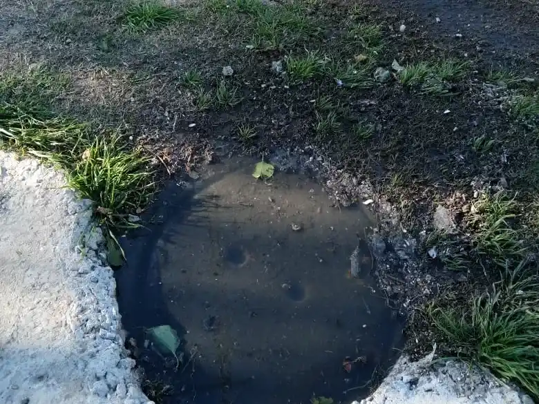 La Laguna y Ruffa: "Hace 20 días estamos con las cloacas tapadas"