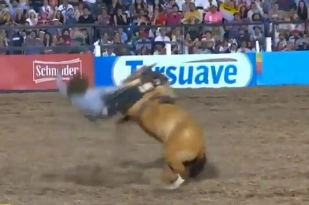 Un jinete está internado en grave estado tras caer del caballo en Jesús María