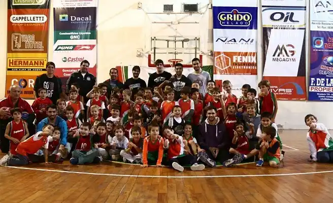 Neptunia y Ferro, protagonistas de un  encuentro amistoso de minibásquet 