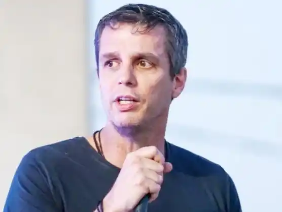 Cresto: “Tratamos de priorizar el diálogo y la cooperación”