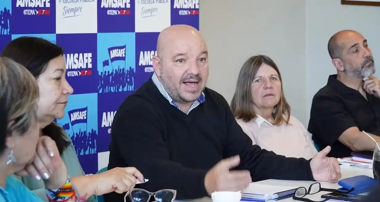 Salarios, concursos, mejoras previsionales son algunos puntos que reclaman los dirigentes gremiales. Foto: Gentileza