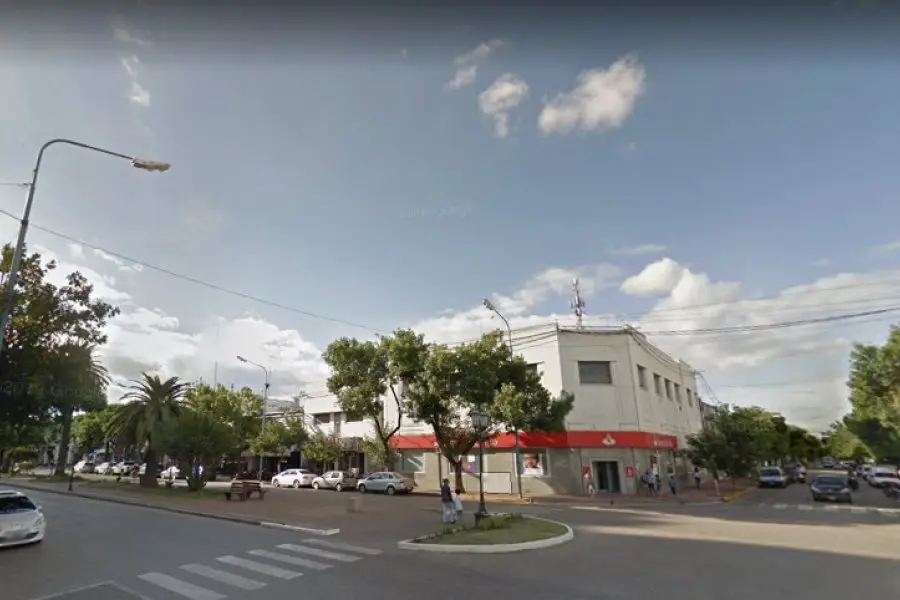 Tránsito limitado en bulevar Santa Fe por tareas de hormigonado en el tercer cantero