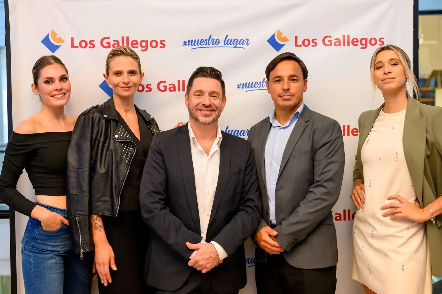 Volvieron los desfiles al Shopping Los Gallegos.