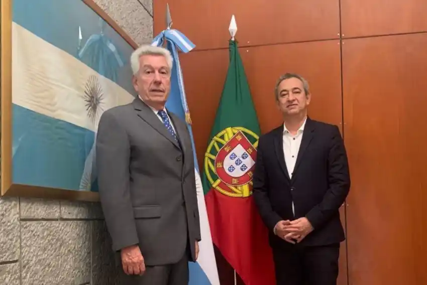 Javkin en Lisboa: reuniones con el alcalde, la Policía y el embajador argentino en Portugal