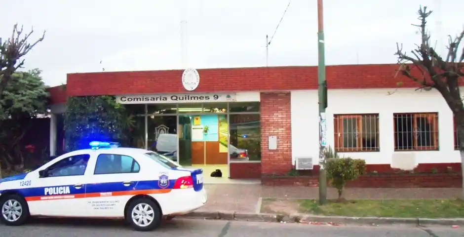 Insólito: En Ezpeleta, le roban a un policía el arma reglamentaria 