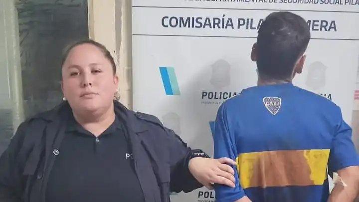 El detenido se resistió ante la policía e intentó golpear a los afectivos.