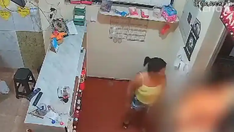 La agresora fue detenida