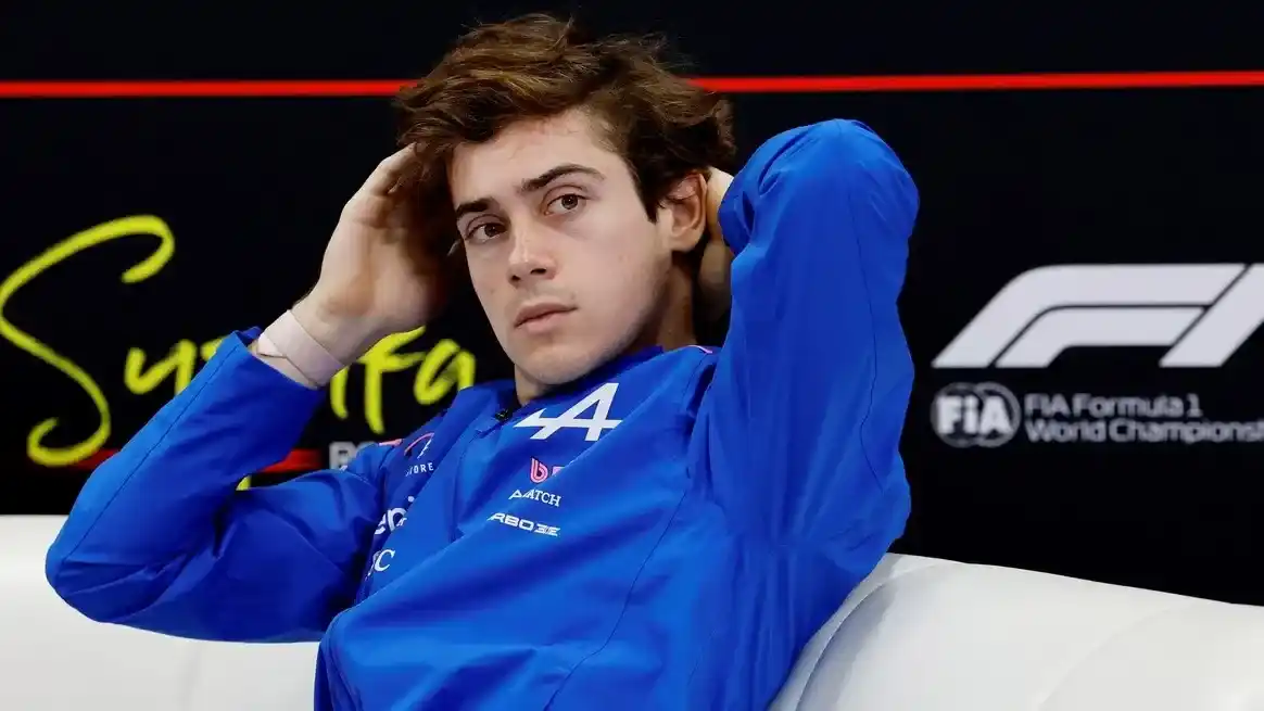 Ya no se esconden: la foto de Franco Colapinto y Maia Reficco en una cena privada en Palermo