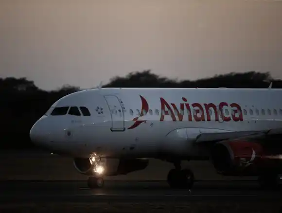 Pánico en un vuelo de Avianca que aterrizó de emergencia (+Video)