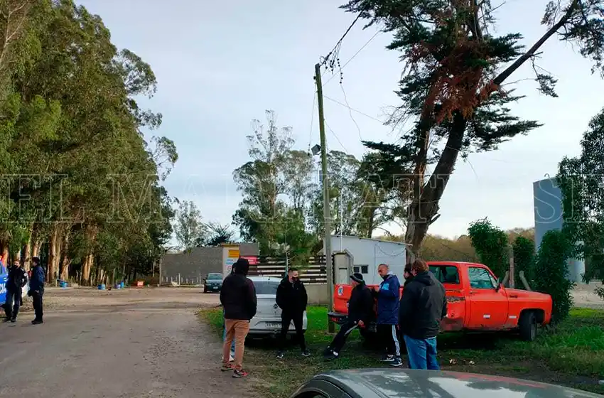 La línea 221 sigue de paro: no cobraron lo adeudado