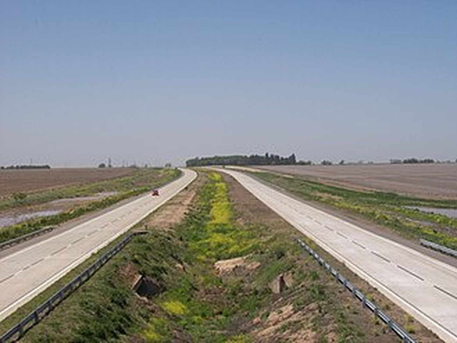 Vialidad Nacional habilitó el tránsito de vehículos livianos en la mano con sentido a Buenos Aires de la autopista