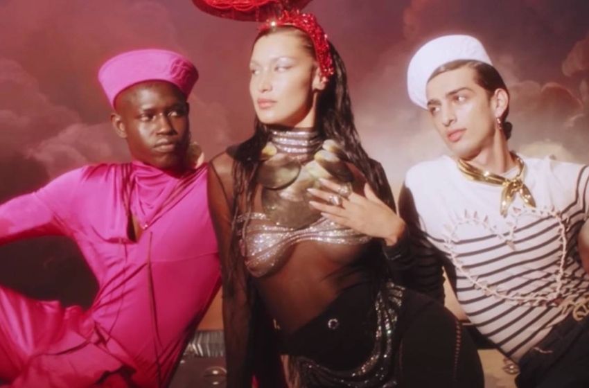 Jean Paul Gaultier regresa al prêt-à-porter con una colección imperdible