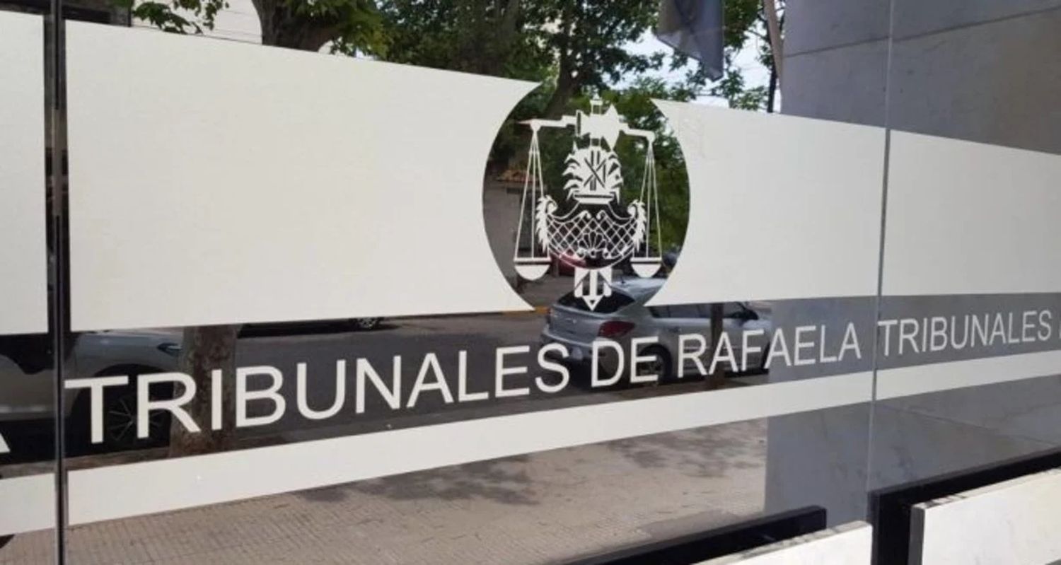 El juez en lo Penal de Rafaela, Gustavo Bumaguín, dispuso la prisión preventiva para los principales responsables de una estafa piramidal, cometida en la ciudad de Rafaela. Crédito: Internet