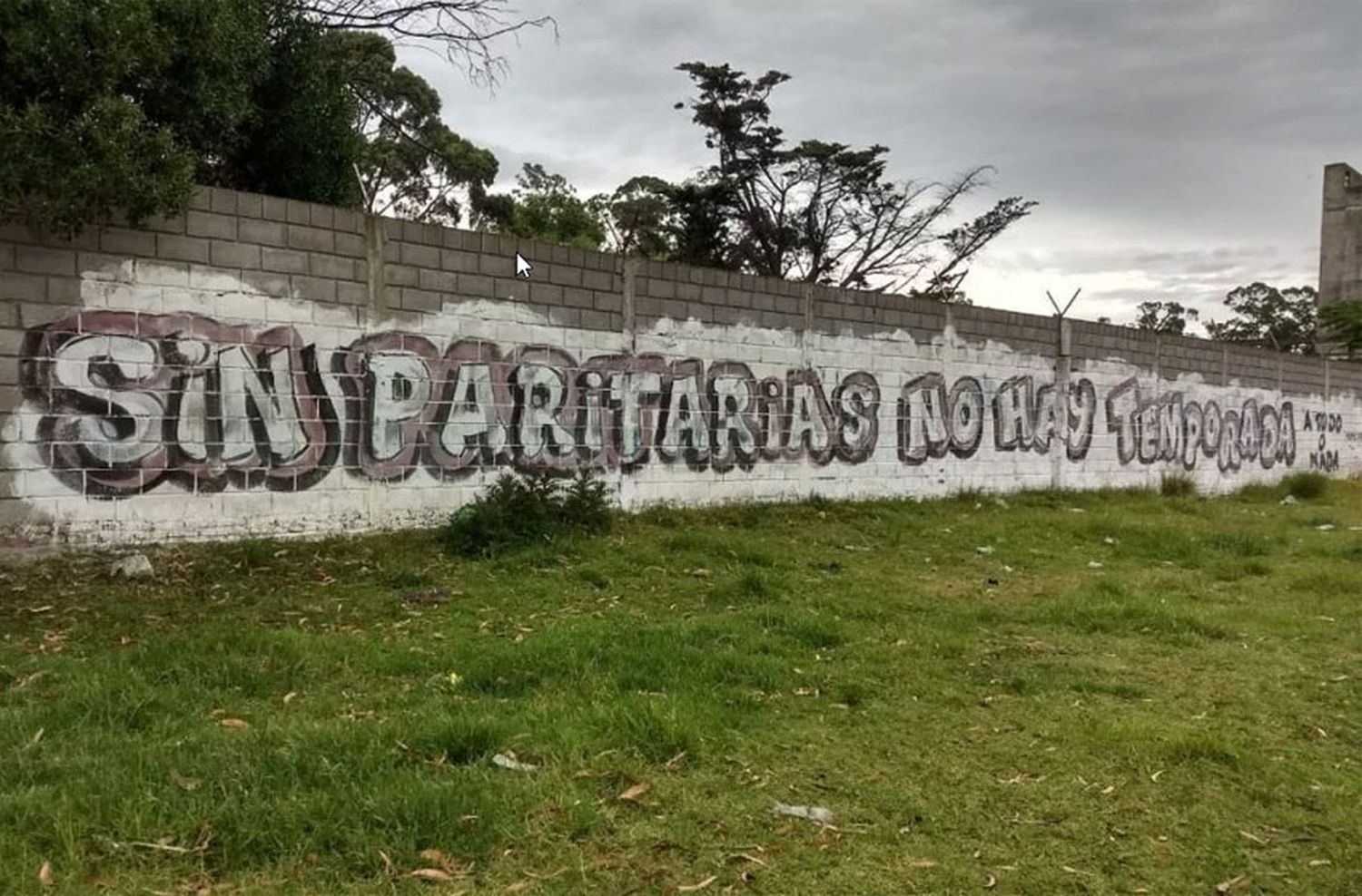 Pintadas de municipales: "Hay un grupo que ya no tiene privilegios"