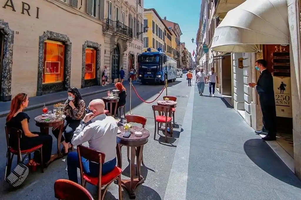 Italia alcanzó el medio millón de vacunaciones diarias contra el coronavirus