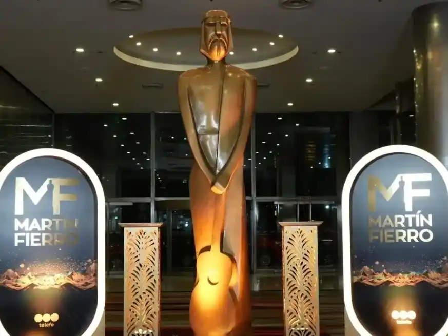 La ceremonia distinguió a las figuras, programas y producciones más destacadas de la televisión.