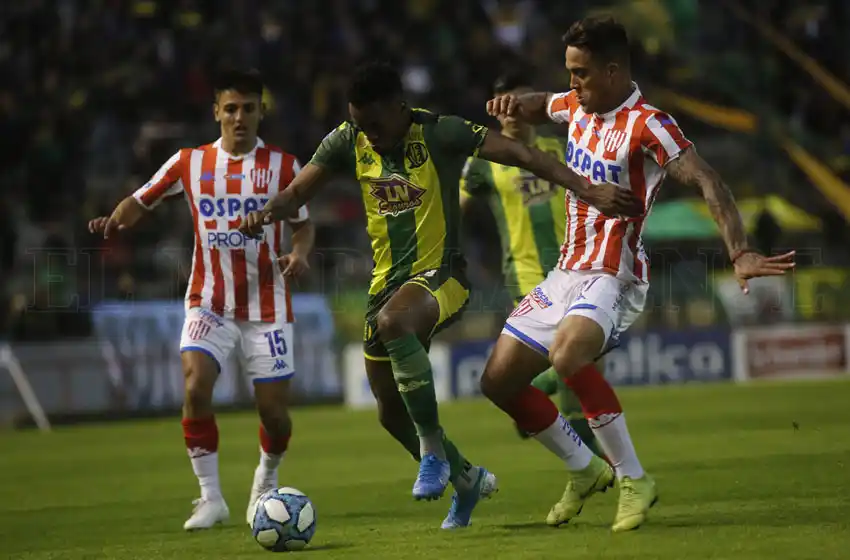 El "Tiburón" perdió y se sumergió en la zona de descenso directo