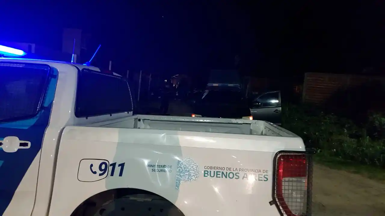 Policía interceptó a un hombre de 28 años con una escopeta que había sustraído de un domicilio en calle Obligado al 1500.