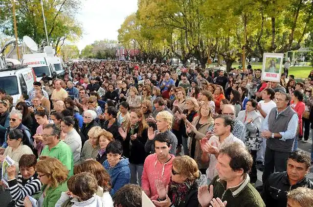 Saladillo: Familiares y vecinos de Marisol marcharon pidiendo justicia