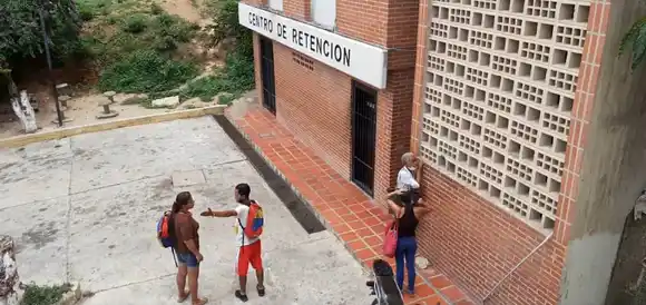 Trinitaria detenida por trata de personas protagonizó evasión “de película” del retén de Caraballeda