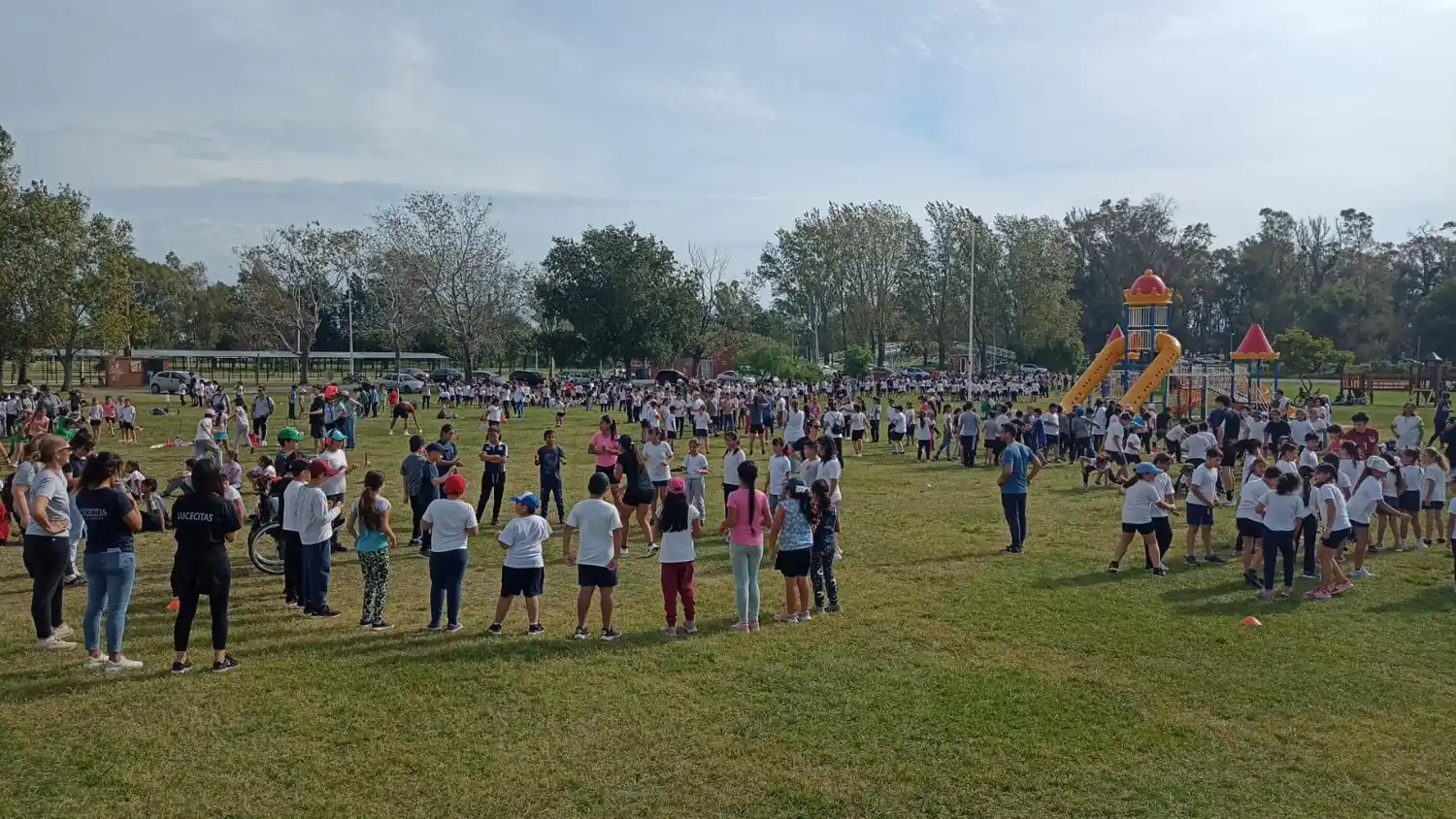 Gran Jornada Interescolar por la Salud en  la Costanera