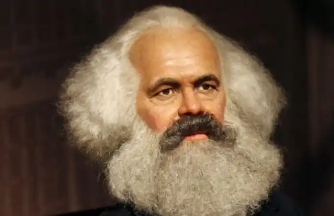 Venden pertenencias de Marx por más de medio millón de dólares 