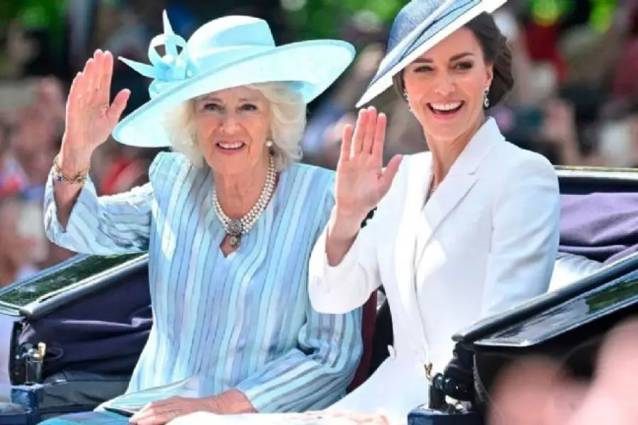 Rompió el silencio: la Reina Camilla habló del cáncer de Kate Middleton