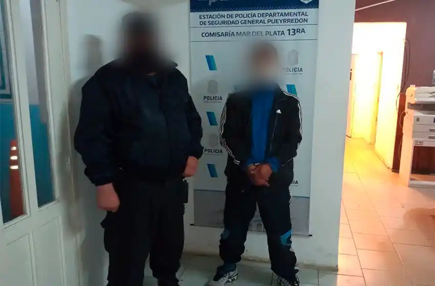 Borracho se resistió y golpeó con una mesa a una policía: pertenece a la Federal