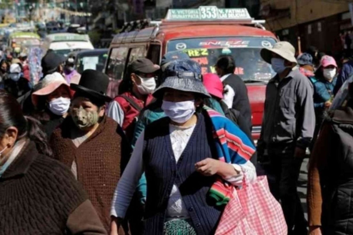 Alarma en Perú por el descubrimiento de una nueva cepa de coronavirus