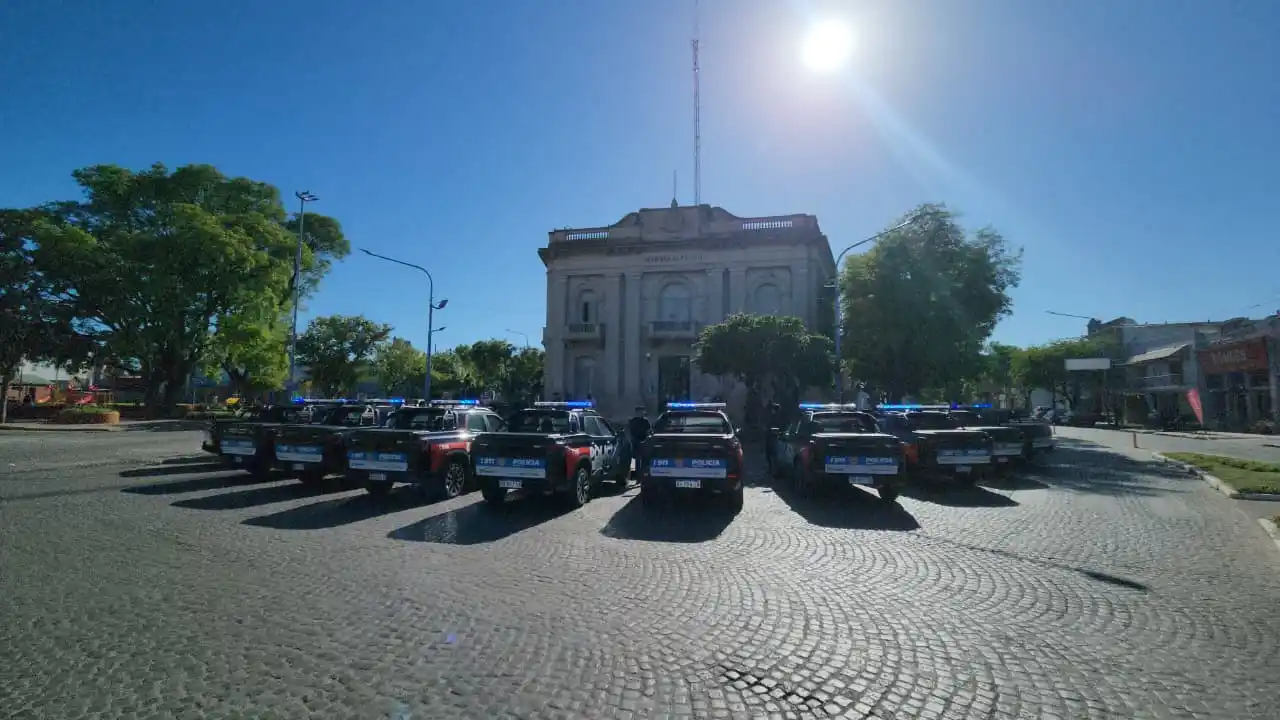 entrega patrulleros policia rafaela jefatura centro pablo coccoccioni - 3