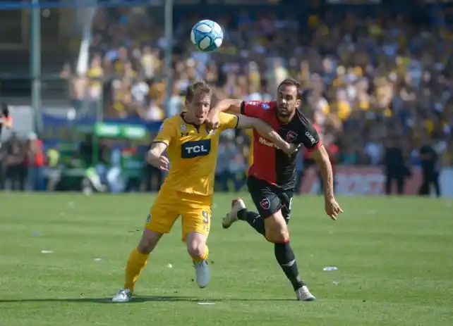 El clásico rosarino finalizó con un empate vibrante