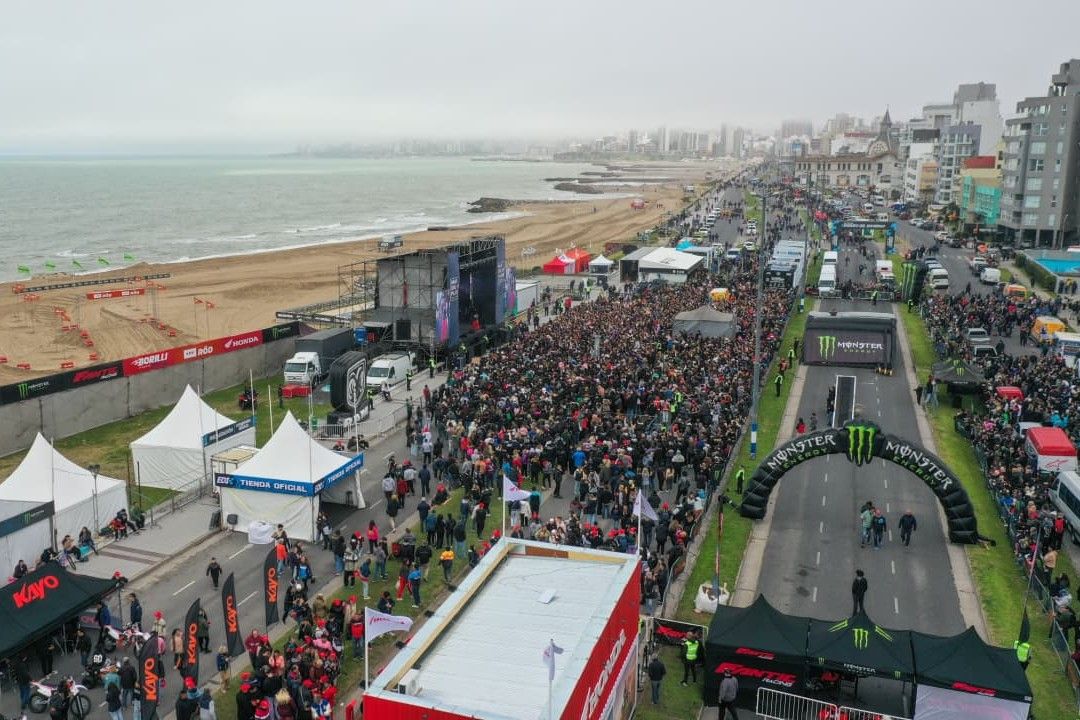 Se desarrolló la primera jornada del Enduro del Invierno: entrenamientos, show de freestyle y Valentino Merlo