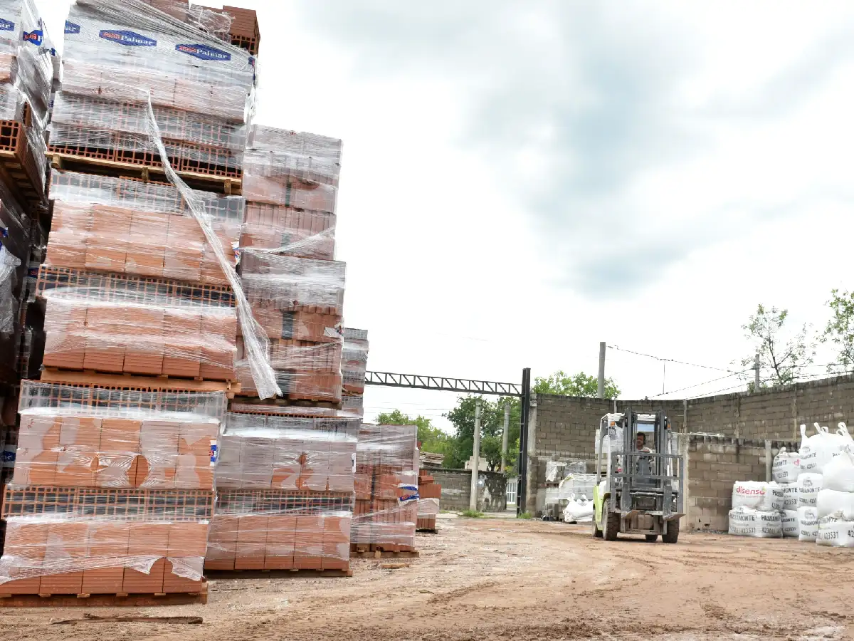 Las vacaciones hicieron retroceder la demanda en el sector de la construcción