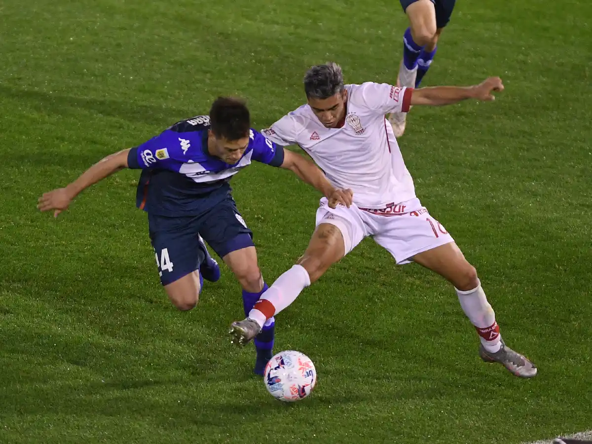 Huracán y Vélez igualaron en Parque Patricios
