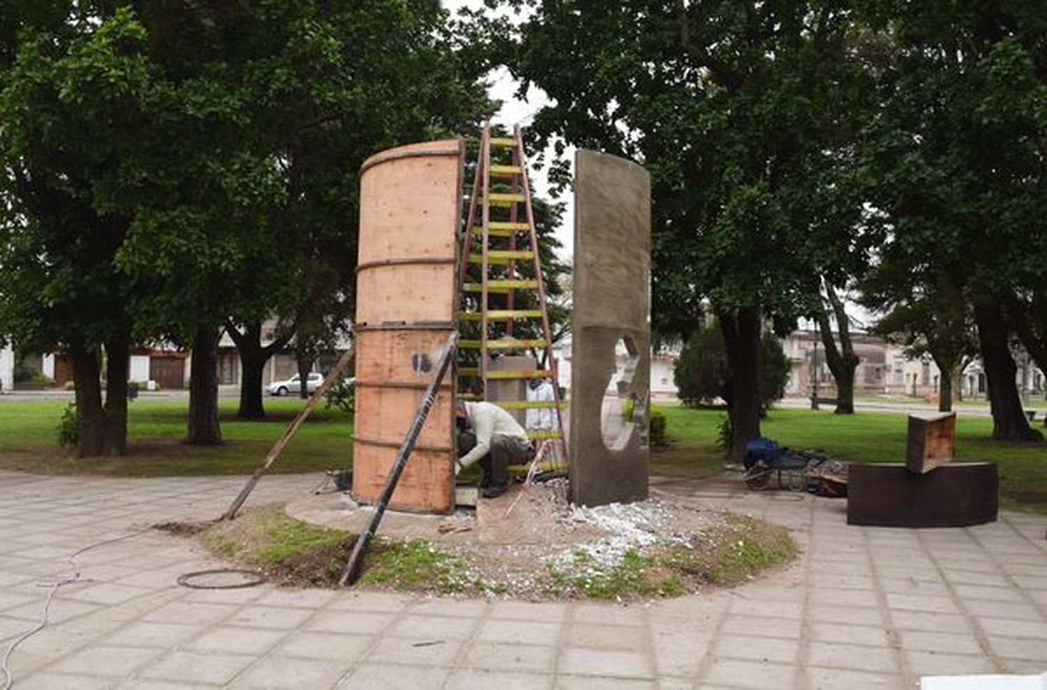 Plaza San Martín: avanza la escultura